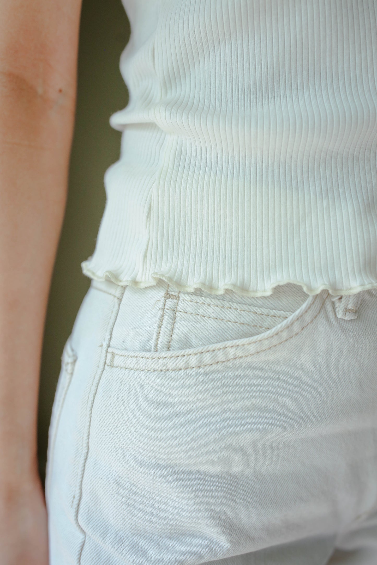 the laura tee