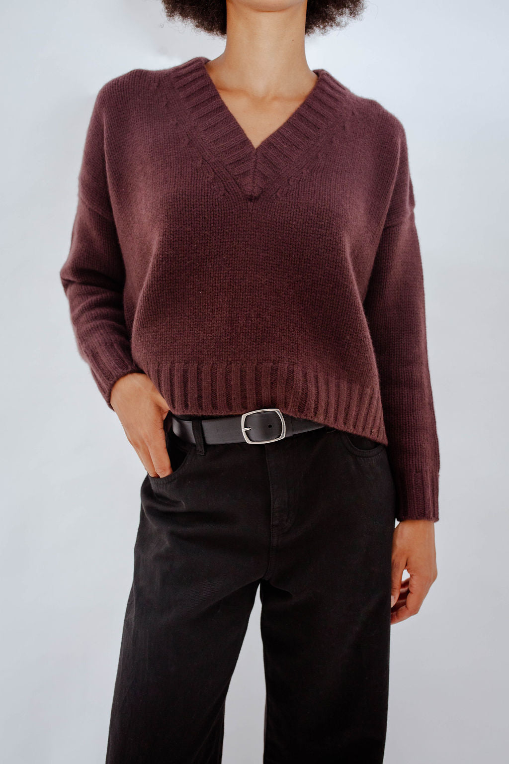 the kathleen kelly v neck